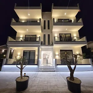 fenix-hotel.albaniahotels.org/