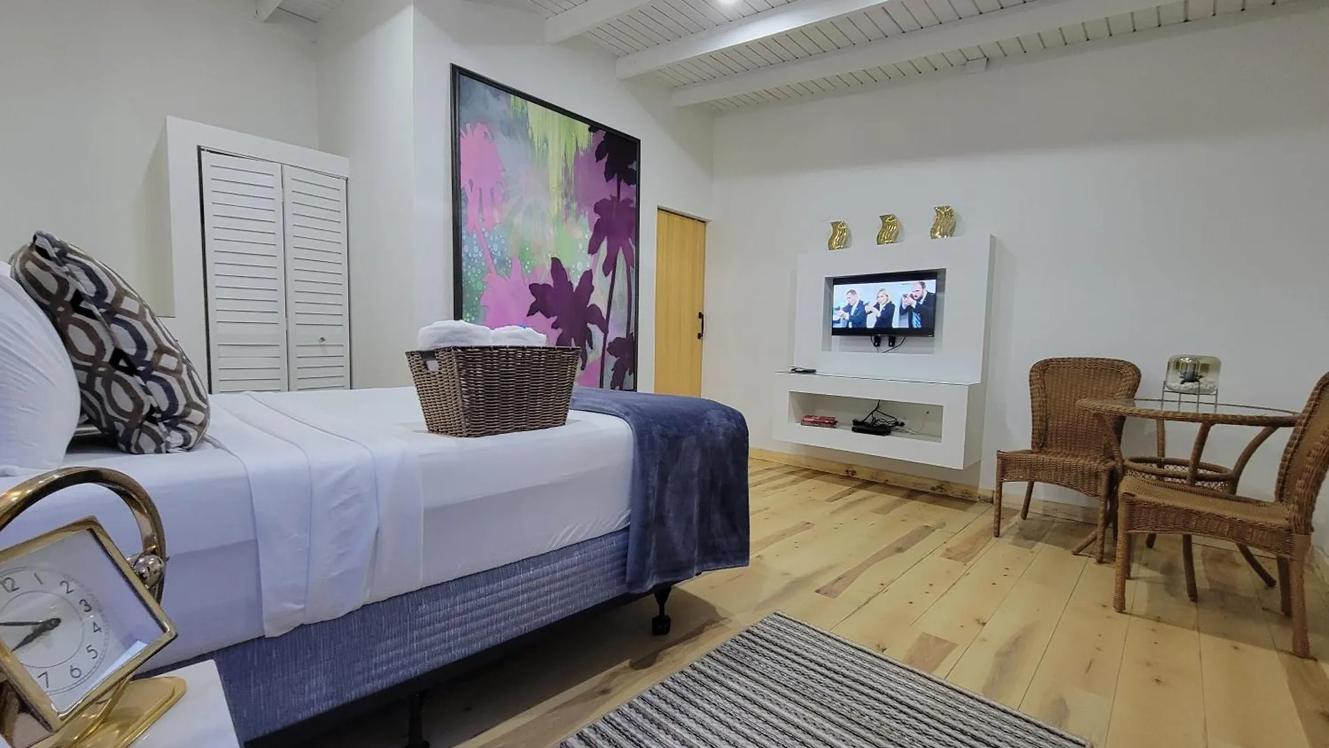 Luichy'S Seaside Hotel At Playa El Combate Guest house